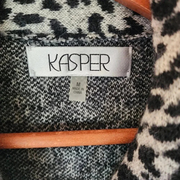 Kasper 100% Wool Jacket Black & Gray Animal Print Button Long Sleeve Size Medium - Picture 3 of 9